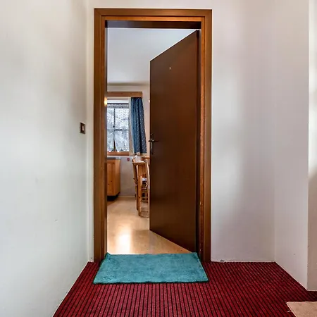 El Cirum Pelmo Apartment *